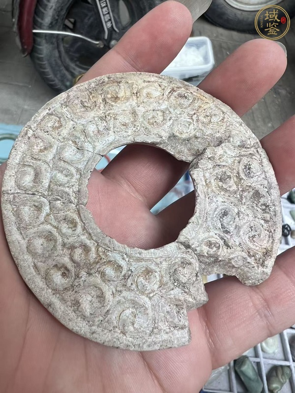 古玩玉器地方料玉璧真品鑒賞圖