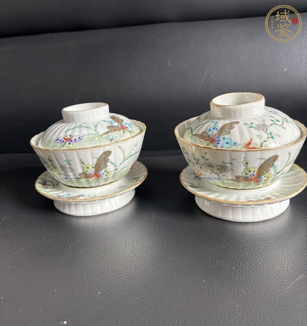 古玩陶瓷粉彩花卉蝴蝶式瓜棱蓋碗真品鑒賞圖