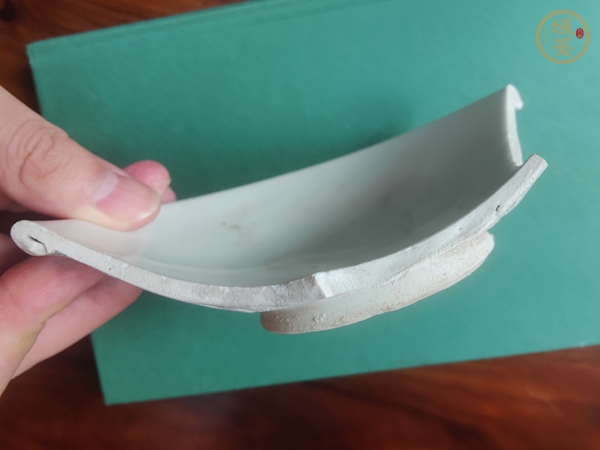 古玩陶瓷唐代邢窯盈字款玉璧底碗標(biāo)本真品鑒賞圖