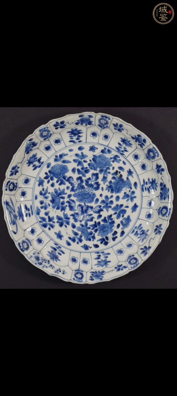 古玩陶瓷青花花卉紋花口盤真品鑒賞圖