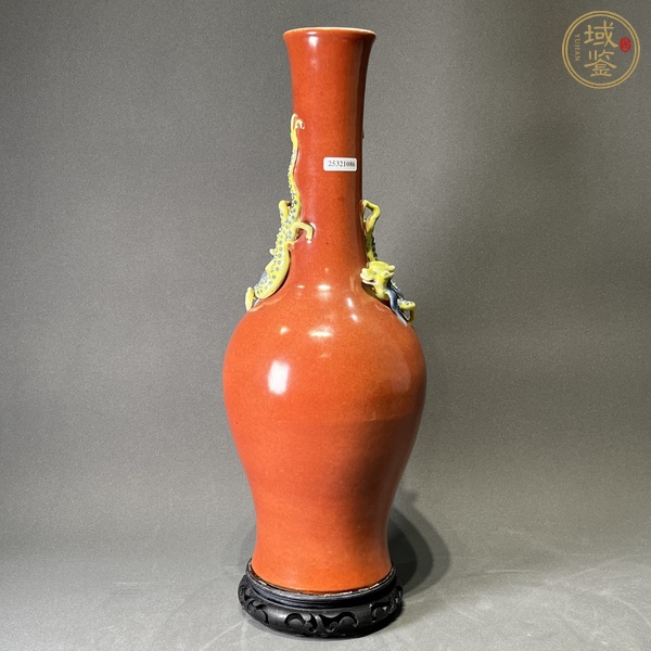 古玩陶瓷珊瑚紅五彩龍紋瓶真品鑒賞圖