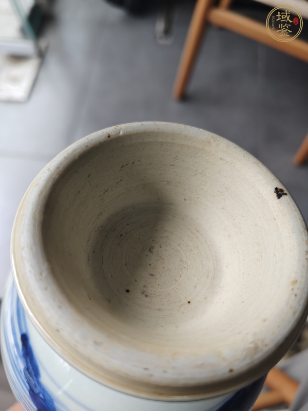 古玩陶瓷山水紋青花撇口瓶真品鑒賞圖