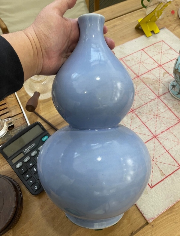 古玩陶瓷天青釉葫蘆瓶真品鑒賞圖