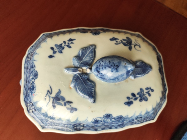 古玩陶瓷乾隆青花蓋鍋拍賣(mài)，當(dāng)前價(jià)格2800元