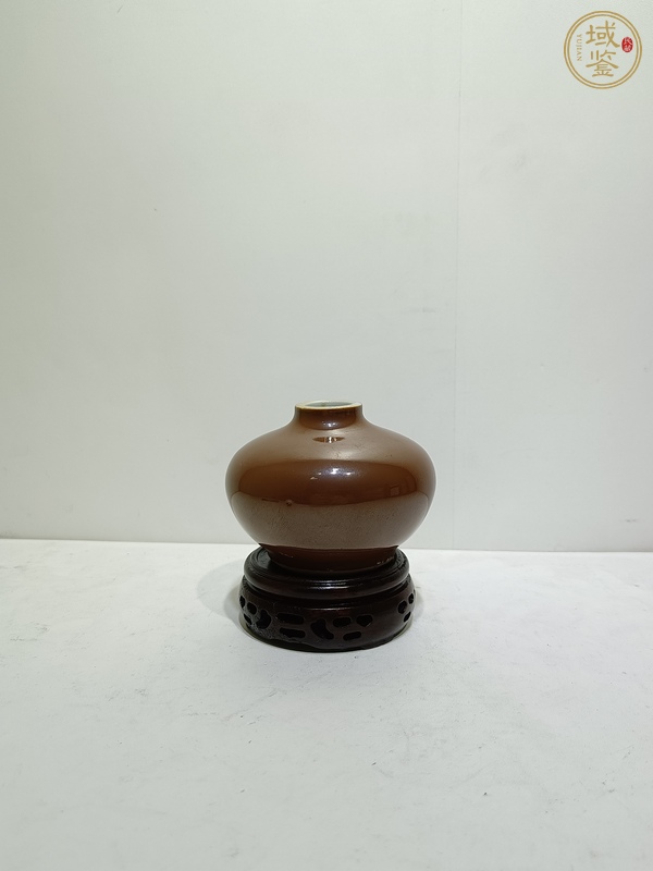 古玩陶瓷紫金釉小罐真品鑒賞圖