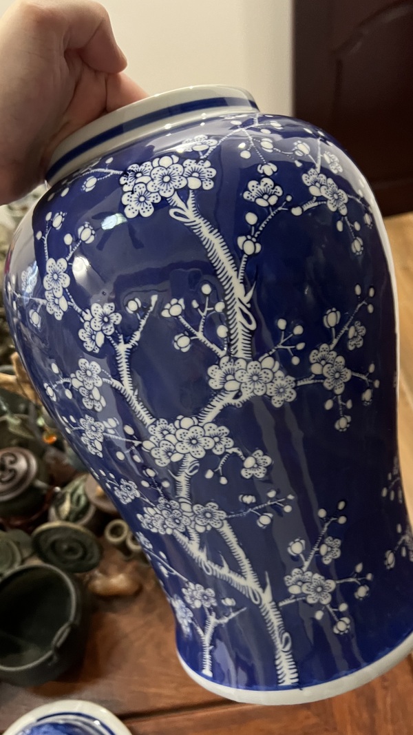 古玩陶瓷青花留白梅紋將軍罐拍賣，當(dāng)前價(jià)格399元