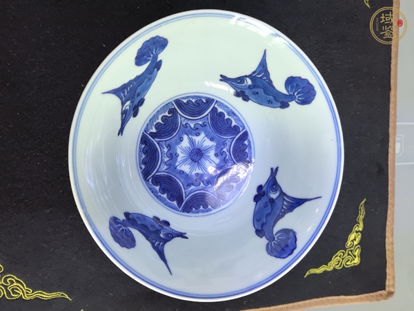 古玩陶瓷青花鯉桂鰱鳙圖撇口碗真品鑒賞圖