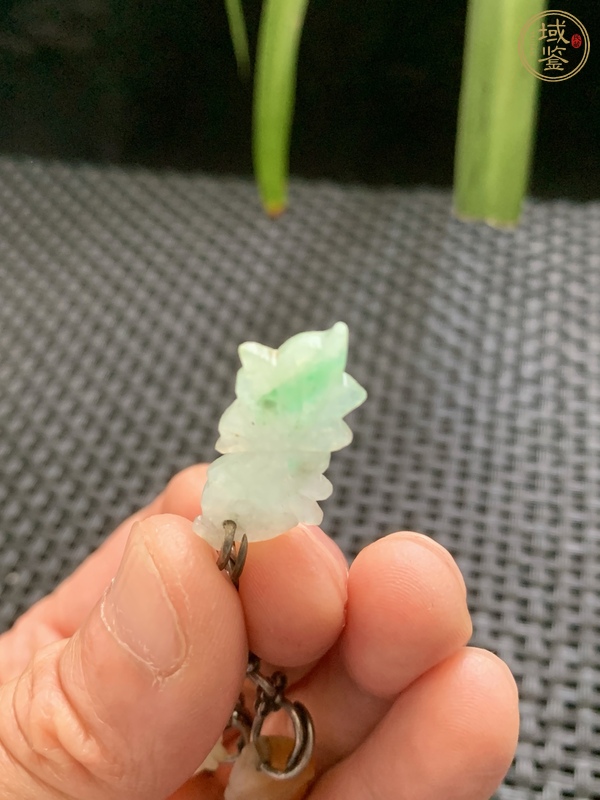 古玩玉器翡翠雕“魚形墜飾”真品鑒賞圖