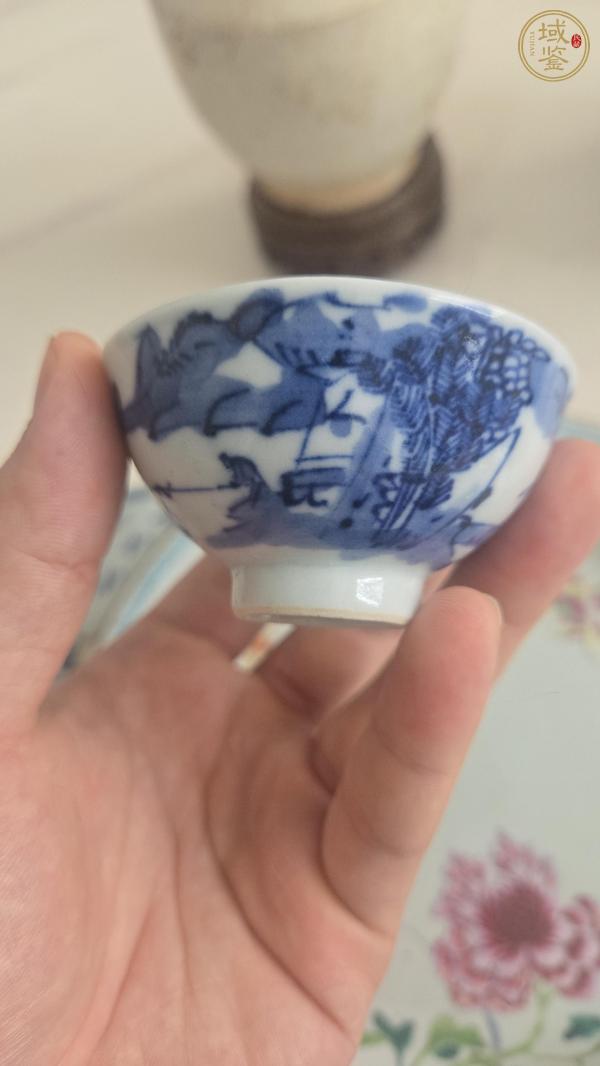 古玩陶瓷樵漁耕讀山水紋青花杯真品鑒賞圖