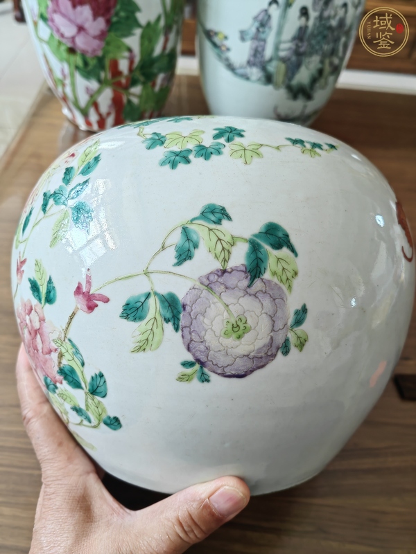 古玩陶瓷鳳凰牡丹紋粉彩西瓜罐真品鑒賞圖