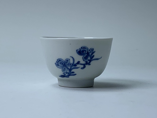 古玩嚴(yán)選清康熙·青花花神杯拍賣，當(dāng)前價(jià)格48840元