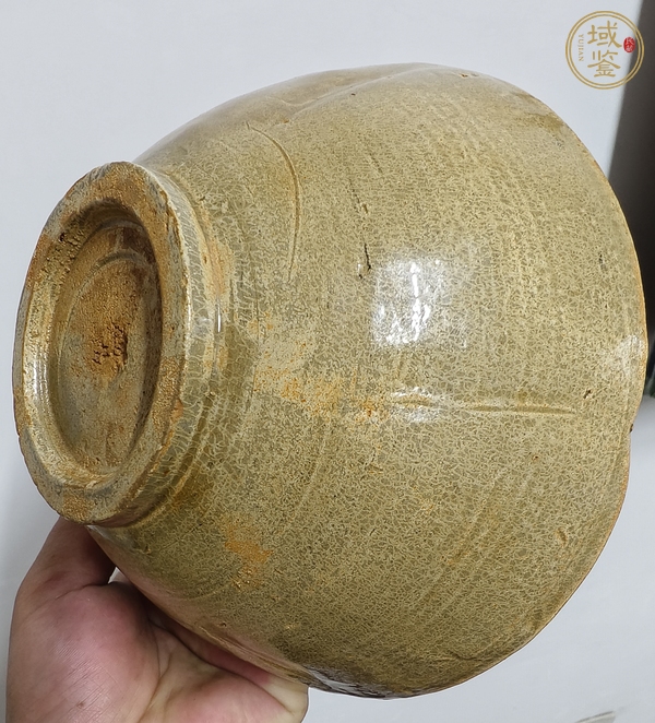 古玩陶瓷青釉出筋花口碗真品鑒賞圖