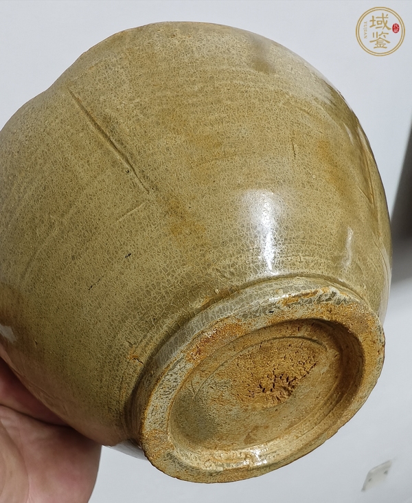 古玩陶瓷青釉出筋花口碗真品鑒賞圖