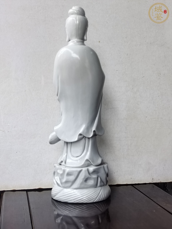 古玩陶瓷大幾十年德化窯白釉持如意觀音塑像真品鑒賞圖