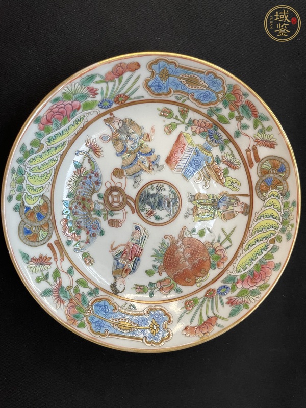 古玩陶瓷粉彩人物紋盤真品鑒賞圖
