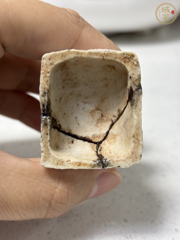 古玩陶瓷晚明德化窯小香插真品鑒賞圖