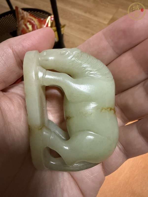 古玩玉器天然和田玉馬真品鑒賞圖
