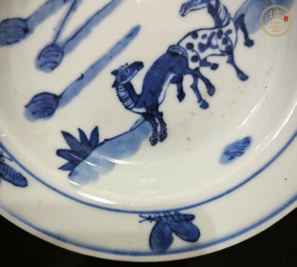 古玩陶瓷雙駿圖青花盤真品鑒賞圖