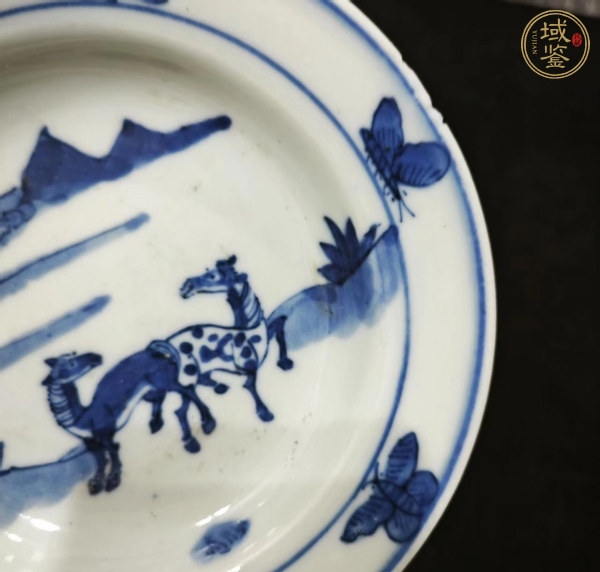 古玩陶瓷雙駿圖青花盤真品鑒賞圖