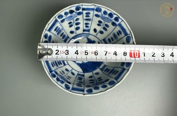 古玩陶瓷清代 青花花卉紋杯(日本)真品鑒賞圖