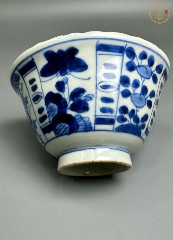 古玩陶瓷清代 青花花卉紋杯(日本)真品鑒賞圖
