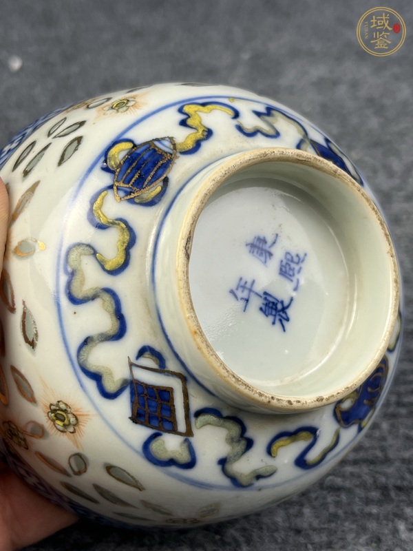 古玩陶瓷玲瓏瓷蓮池紋碗真品鑒賞圖