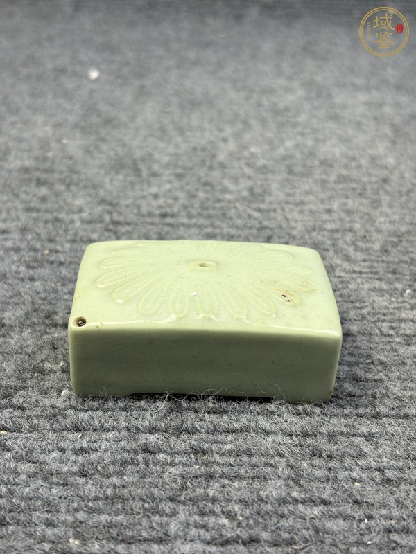 古玩陶瓷豆青釉水滴真品鑒賞圖