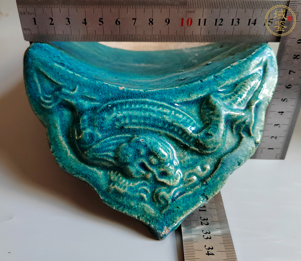 古玩陶瓷孔雀藍(lán)釉龍紋瓦當(dāng)真品鑒賞圖
