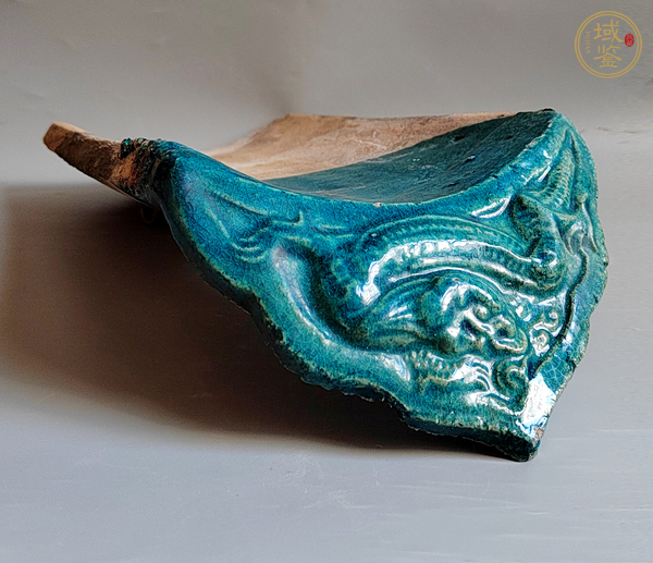 古玩陶瓷孔雀藍(lán)釉龍紋瓦當(dāng)真品鑒賞圖