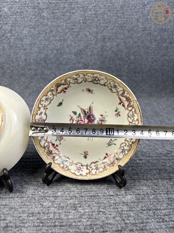 古玩陶瓷乾隆廣彩花卉紋盤一對(duì)真品鑒賞圖