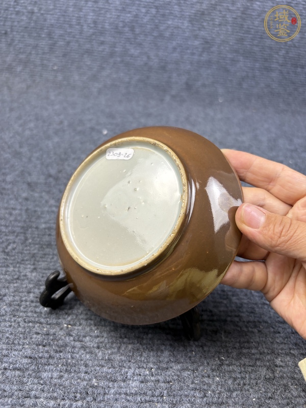 古玩陶瓷粉彩花卉紋盤真品鑒賞圖