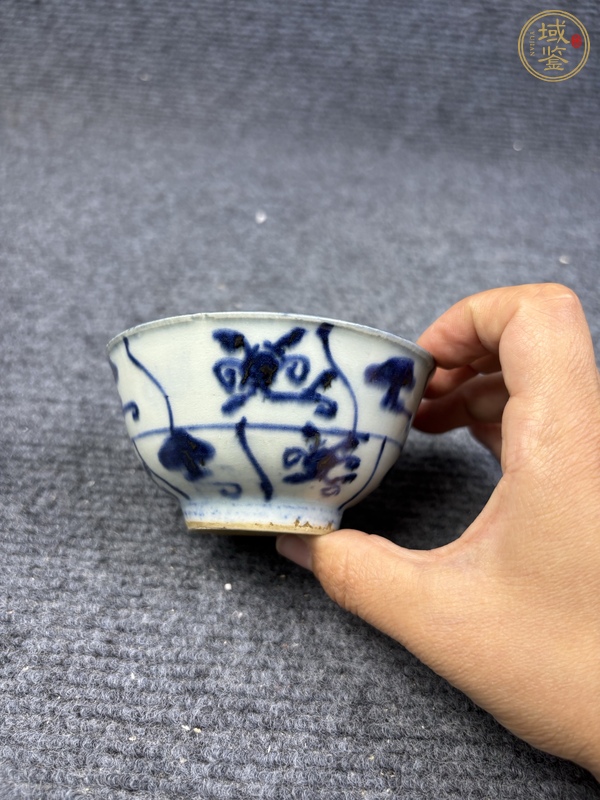 古玩陶瓷青花靈芝紋茶碗真品鑒賞圖