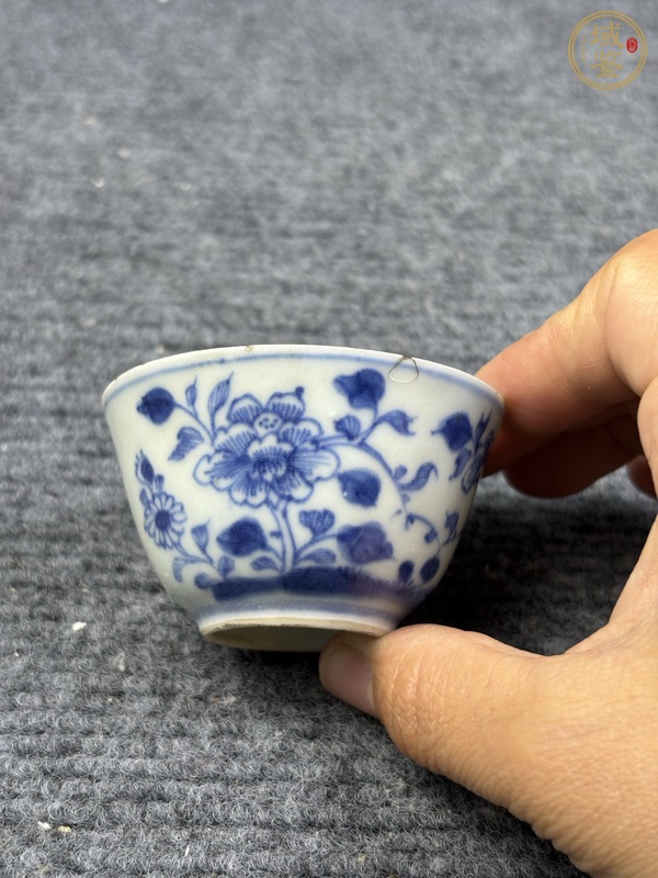 古玩陶瓷青花牡丹花卉紋杯真品鑒賞圖