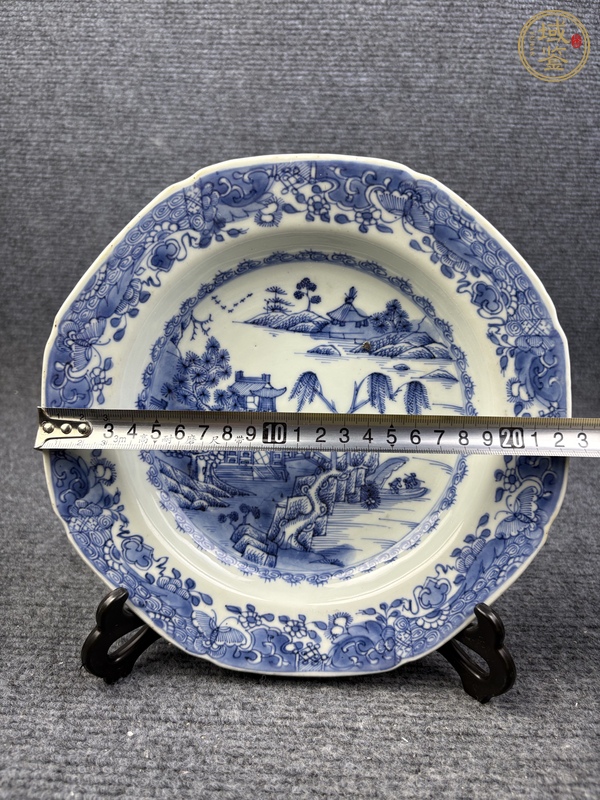 古玩陶瓷青花山水亭臺樓閣紋盤真品鑒賞圖