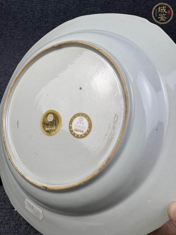 古玩陶瓷青花山水亭臺樓閣紋盤真品鑒賞圖