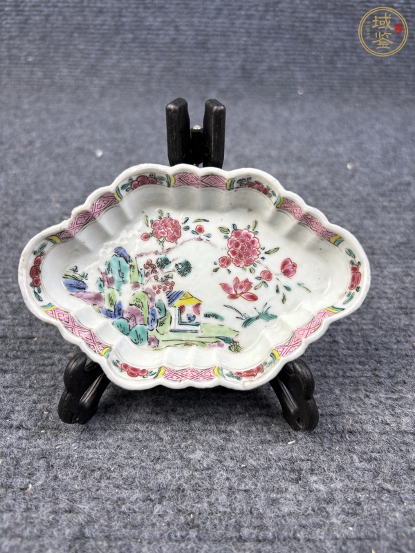 古玩陶瓷雍正粉彩花卉紋小盤真品鑒賞圖