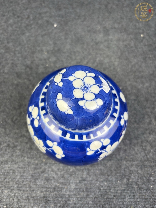古玩陶瓷青花留白冰梅紋蓋罐真品鑒賞圖