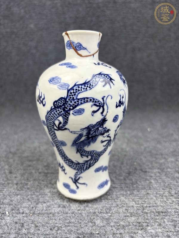 古玩陶瓷青花云龍紋梅瓶真品鑒賞圖