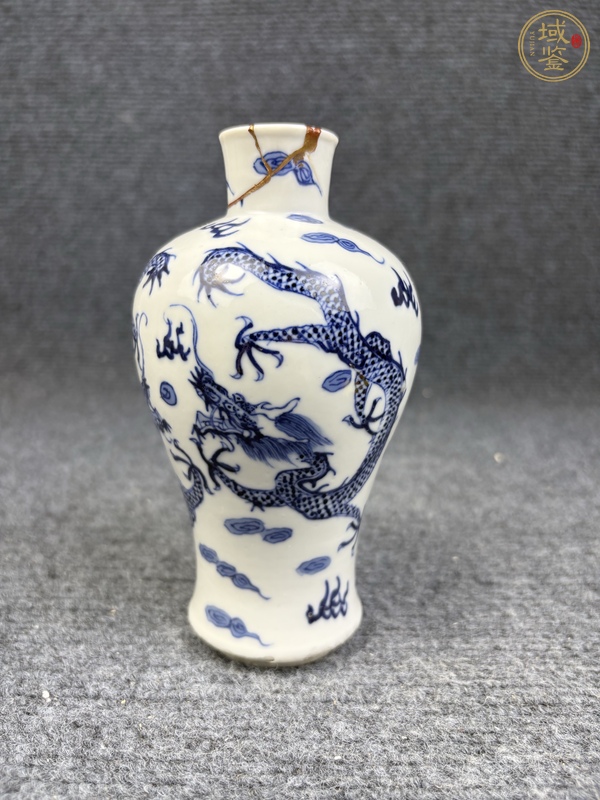 古玩陶瓷青花云龍紋梅瓶真品鑒賞圖