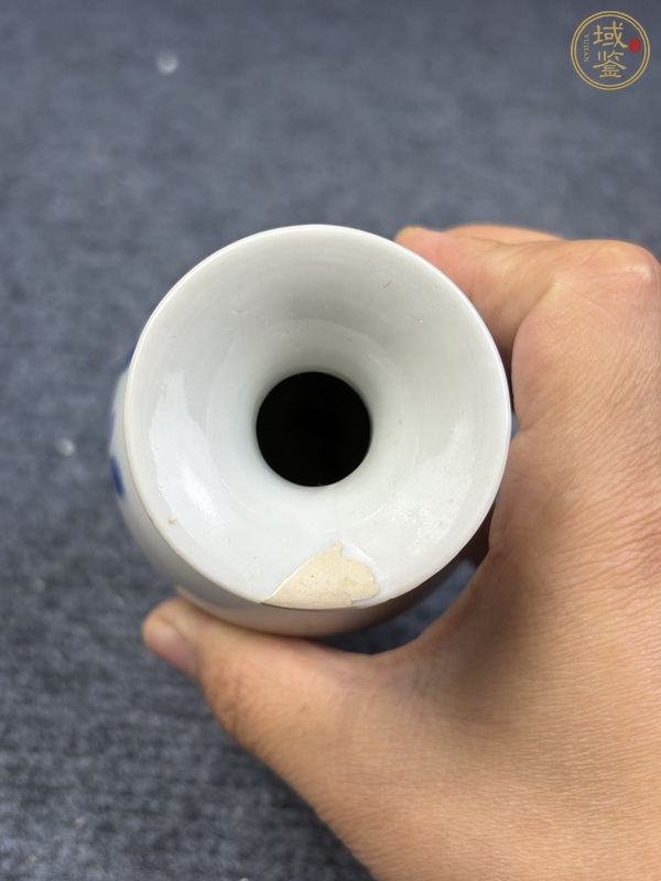 古玩陶瓷青花花鳥紋觀音瓶真品鑒賞圖