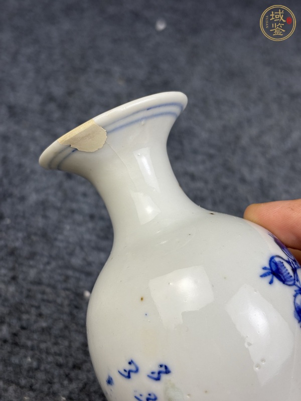 古玩陶瓷青花花鳥紋觀音瓶真品鑒賞圖