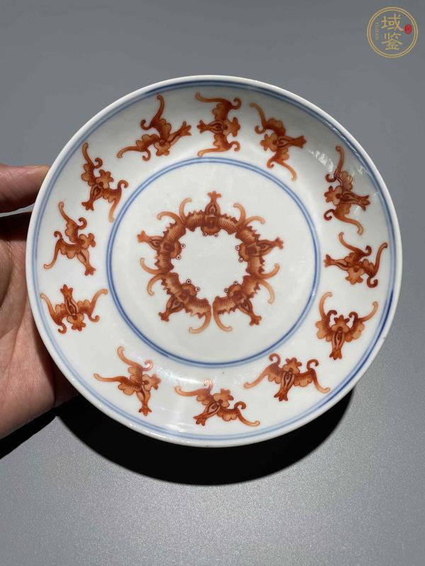 古玩陶瓷礬紅洪福齊天臥盤真品鑒賞圖