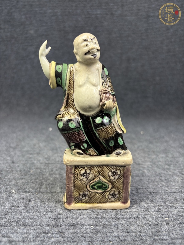 古玩陶瓷素三彩人物素像真品鑒賞圖