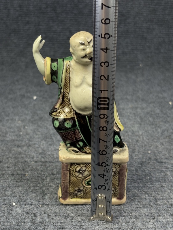 古玩陶瓷素三彩人物素像拍賣，當前價格999元