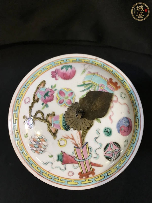古玩陶瓷粉彩博古圖四系疊盒真品鑒賞圖