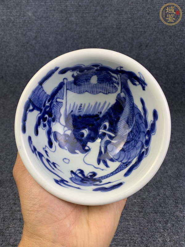 古玩陶瓷過(guò)墻龍紋杯真品鑒賞圖