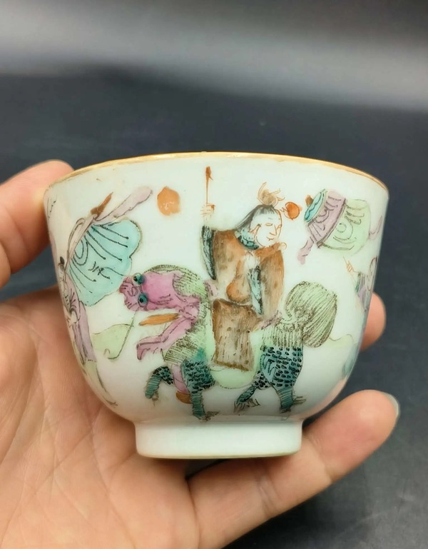 古玩轉賣麒麟送子粉彩杯拍賣，當前價格3888元