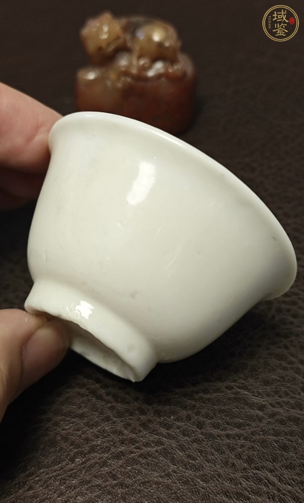 古玩陶瓷德化窯白釉杯真品鑒賞圖