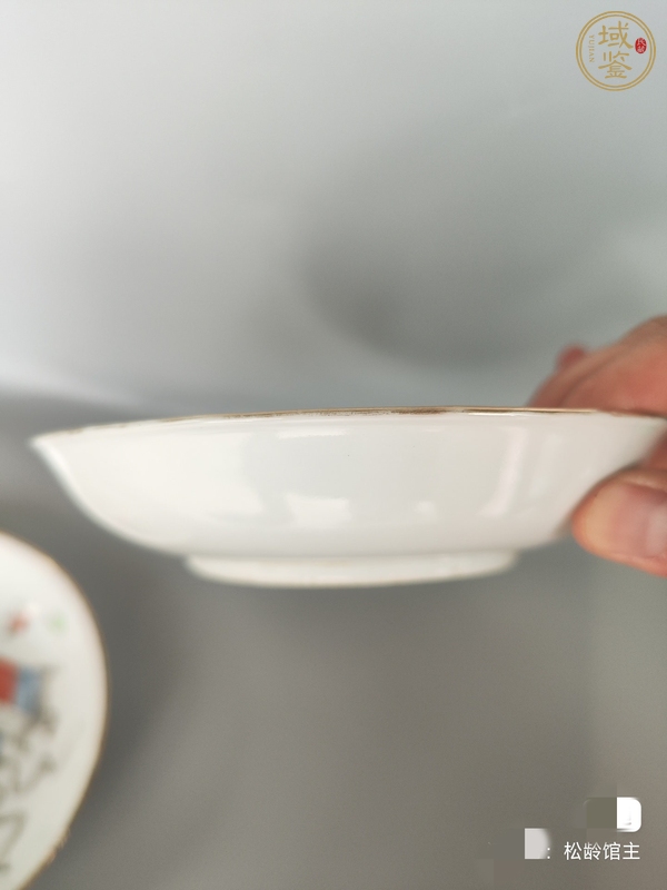古玩陶瓷粉彩博古圖盤真品鑒賞圖