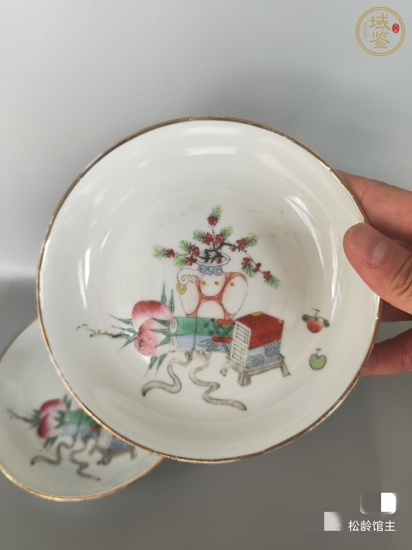 古玩陶瓷粉彩博古圖盤真品鑒賞圖